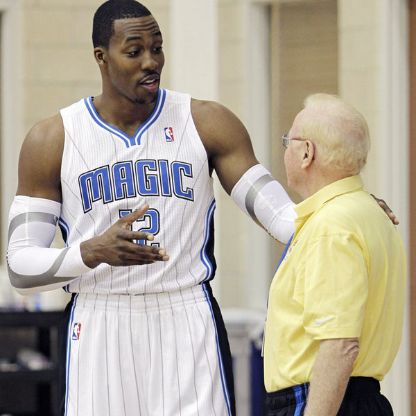 历史第一！克尼佩尔生涯前25场比赛投中86记三分（克尼佩尔前25场轰进86记三分，高居历史第一）