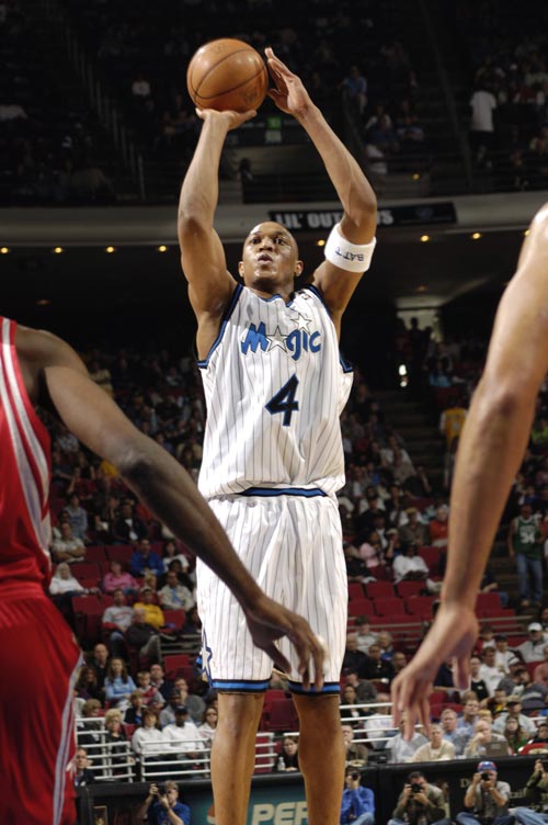 女排世联决赛对阵出炉！巴西3-2逆转日本，与意大利争夺冠军（世联女排决赛对阵确定：巴西3-2逆转日本，将与意大利争冠）