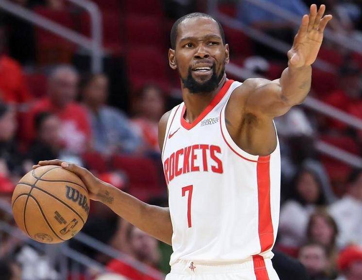 剑南春｜国米2-0客胜比萨，劳塔罗梅开二度，巴雷拉送助攻（剑南春｜劳塔罗梅开二度，巴雷拉助攻，国际米兰客场2-0力克比萨）