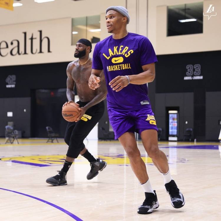 【独家专访】广东蜀地红目标明确冲中乙，引援标准首度公开（专访广东蜀地红：剑指中乙，首次公开引援标准）