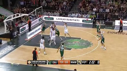 克罗地亚媒体：拜仁球探现场考察哈伊杜克19岁后卫霍达克（克媒称拜仁球探亲赴现场考察哈伊杜克19岁后卫霍达克）