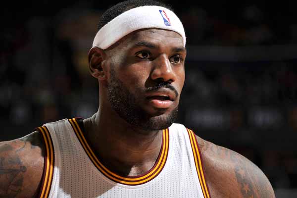 着眼未来，每体：巴萨正在关注阿根廷U17小将托马斯-马尔蒂斯（瞄准未来，《每体》称巴萨正在追踪阿根廷U17新星托马斯-马尔蒂斯）