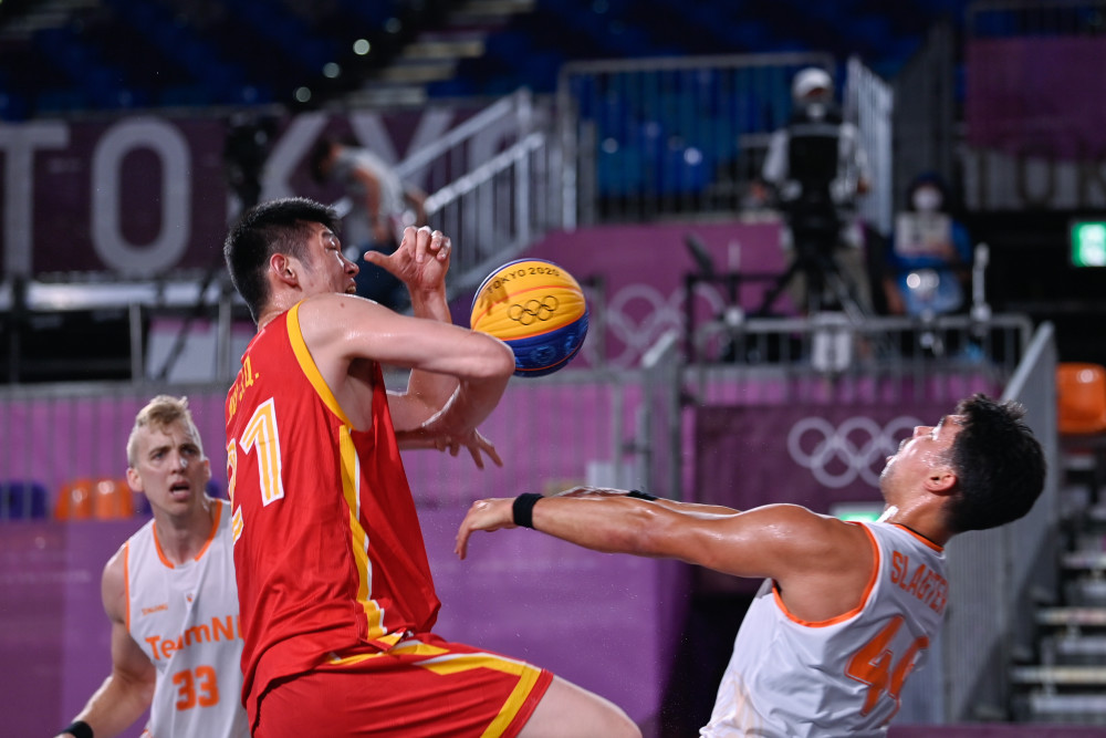 高开低走！瓦塞尔上半场25分，下半场仅3分（由盛转衰！瓦塞尔上半场砍下25分，下半场仅得3分）