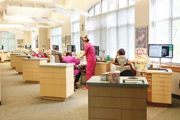 画廊 - 爱游戏
